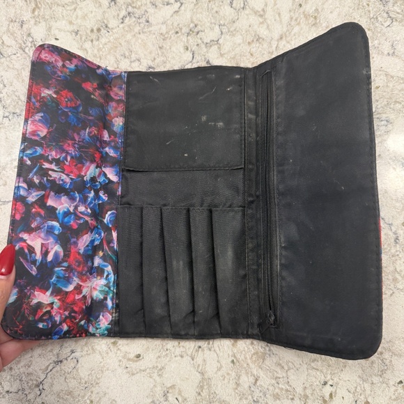 Urban‎ Decay Make-up brush holder case - Picture 3 of 6